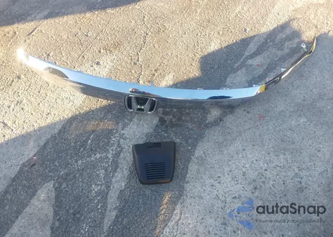 2020 Honda Accord Lx z USA, uszkodzony, nr VIN 1HGCV1F13LA108827